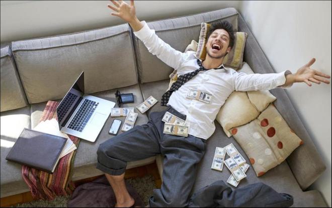 与贝弗莉·莱夫·林恩的一晚 视频缩略图