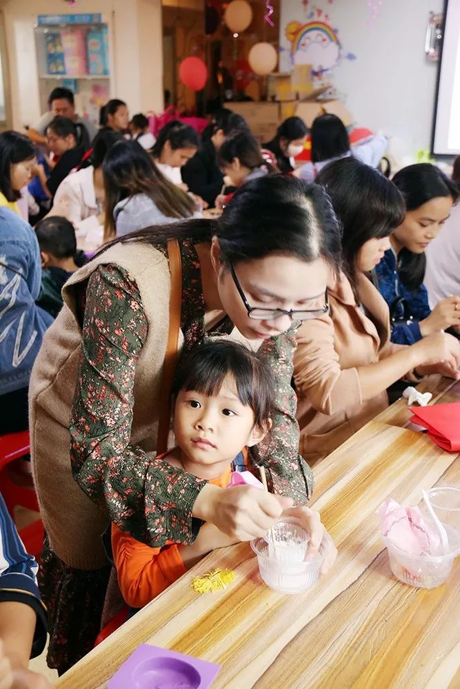 东风雨 视频缩略图