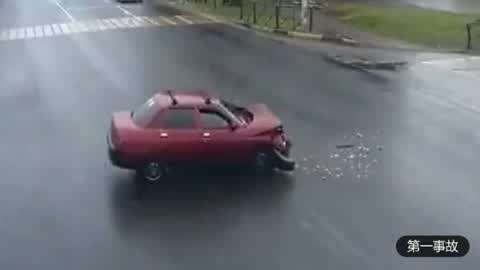 与贝弗莉·莱夫·林恩的一晚 视频缩略图