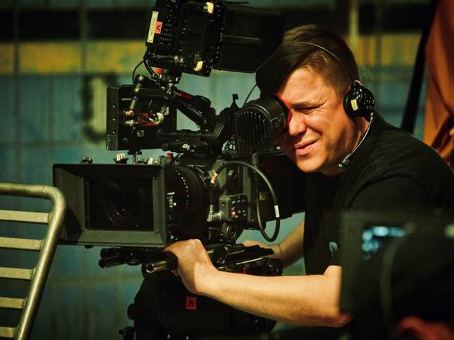 凯萨里 视频缩略图