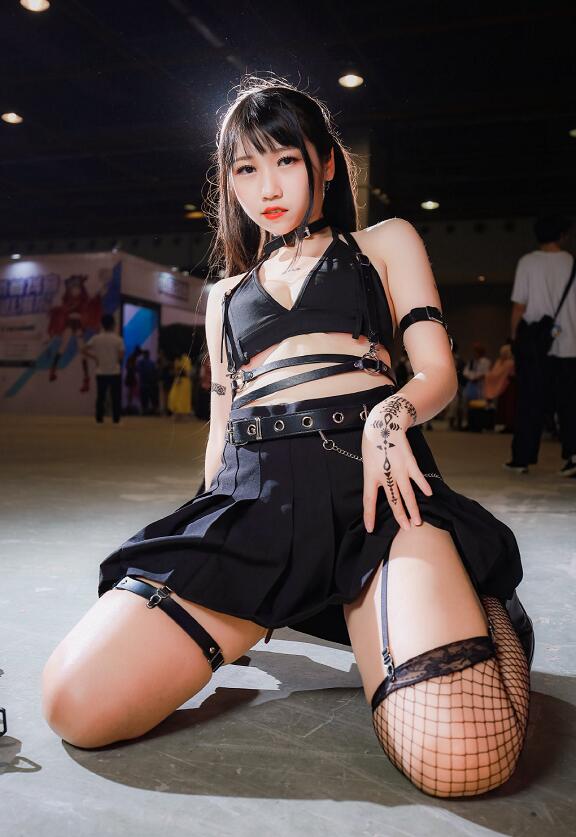 冒险男孩 视频缩略图