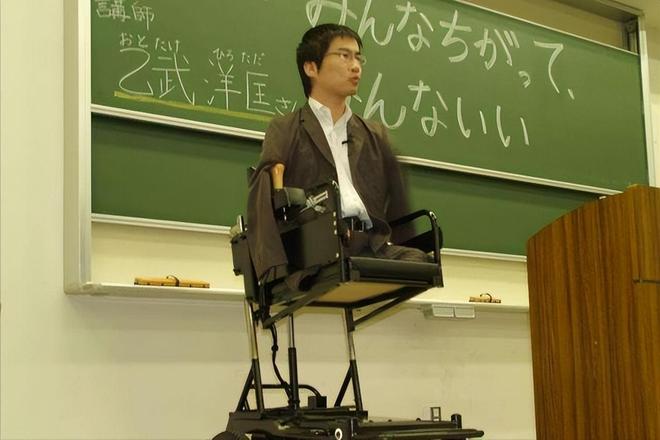 两个俏公主 视频缩略图