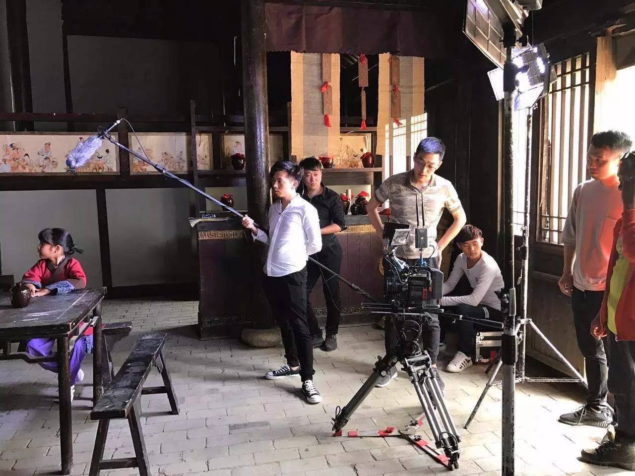 墨东绮谭 视频缩略图