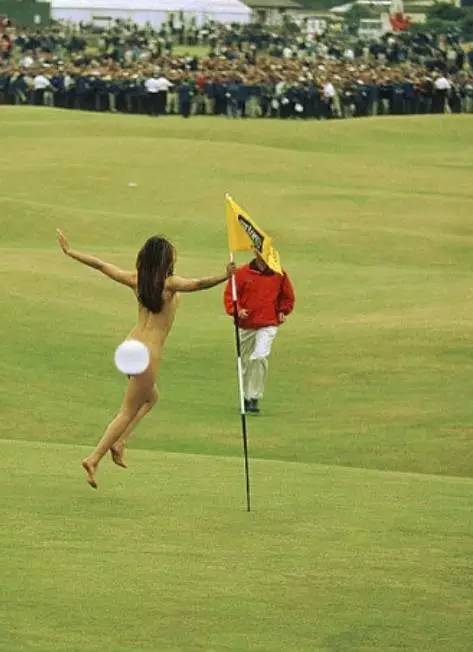 与爱何关 视频缩略图