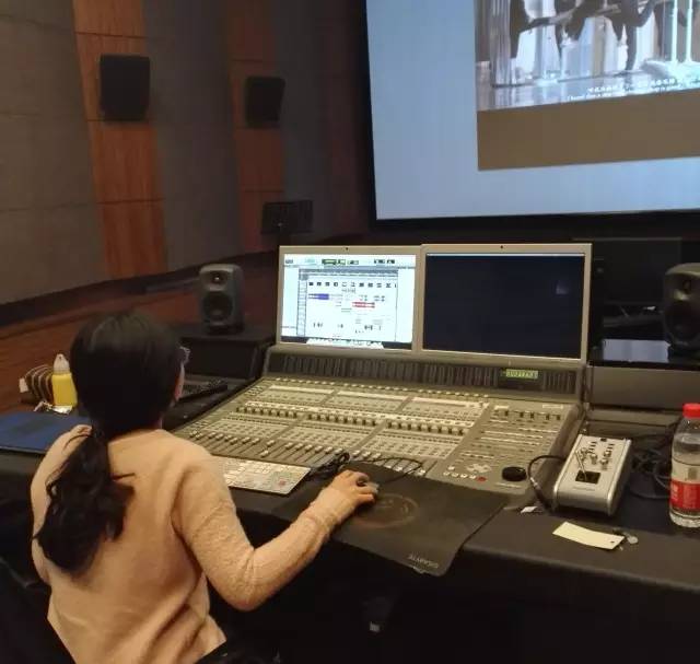 三个金币 视频缩略图