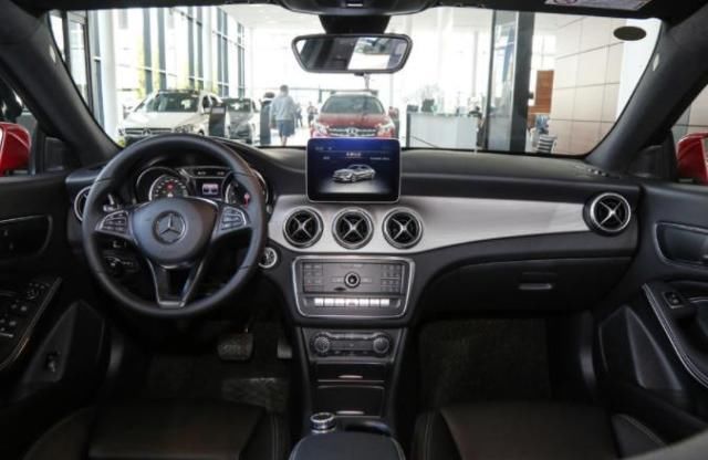 夜伴情人 视频缩略图