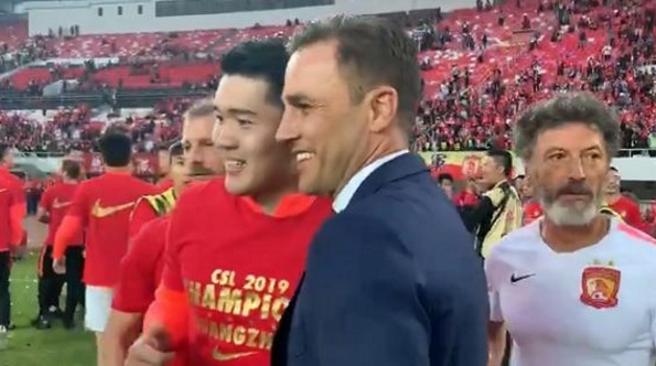 军犬麦克斯 视频缩略图