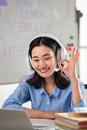 僵尸100：在成为僵尸前要做的100件事 视频缩略图