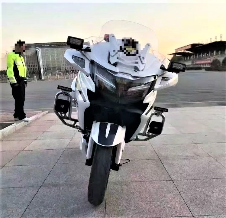 专撬墙脚 视频缩略图