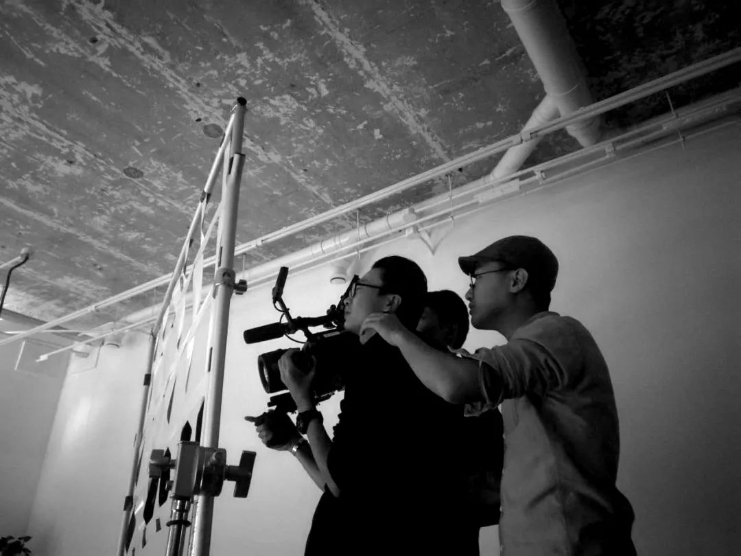 两个阿尔弗雷德 视频主图