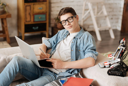 冰封侠：时空行者 普通话版 视频缩略图