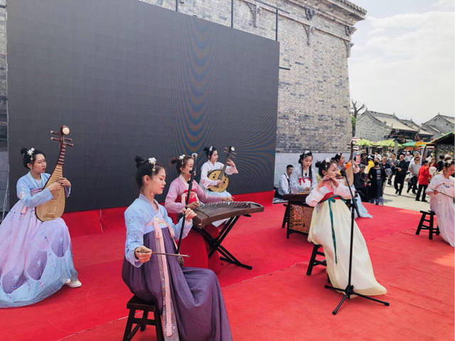 两厢情愿 视频缩略图