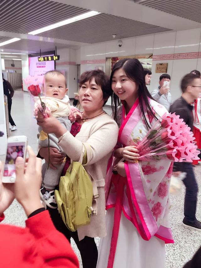 不留痕迹2018 视频缩略图